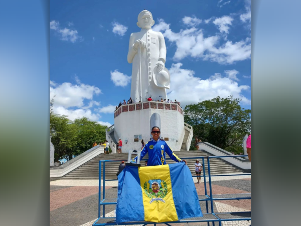 Atleta Izianny Tomaz é destaque em meia maratona na cidade de Juazeiro do Norte